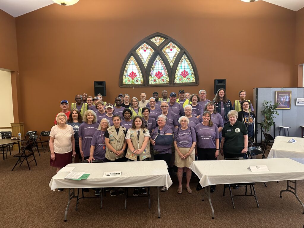 Group Photo of 190 Volunteers