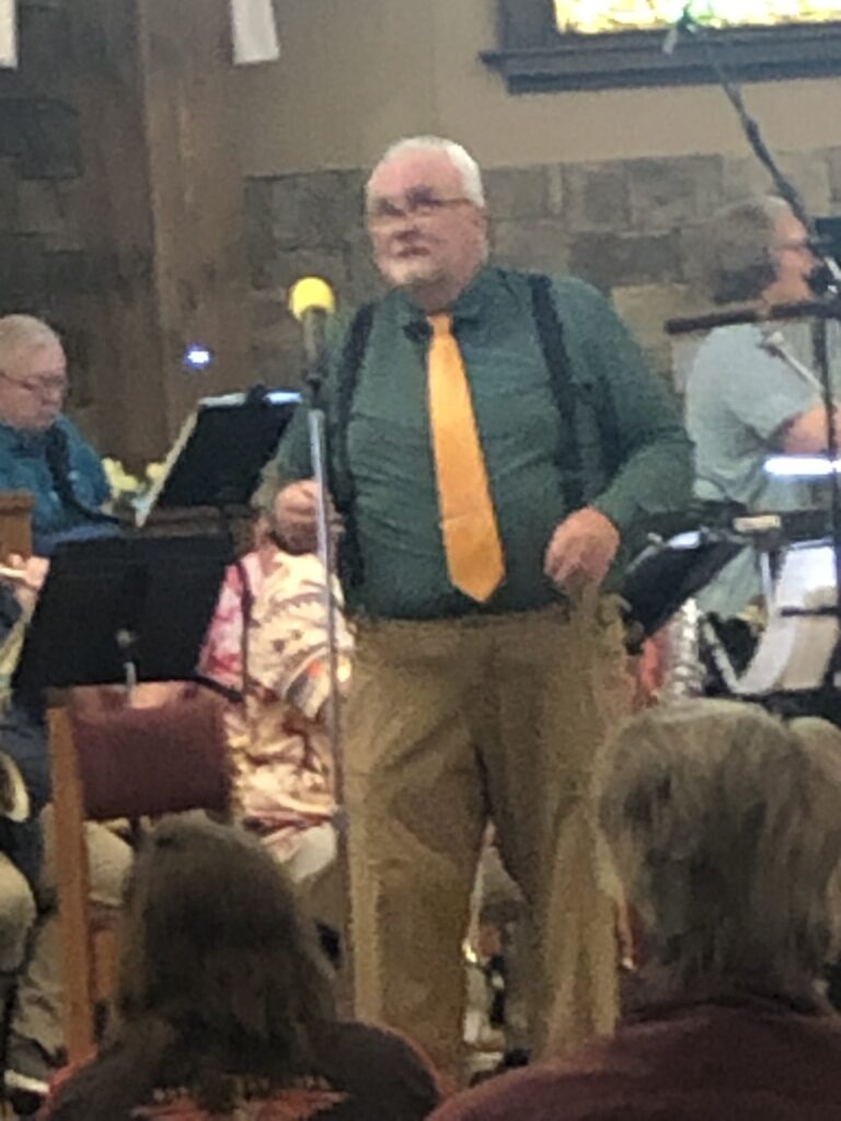 Swingset0425-Band leader